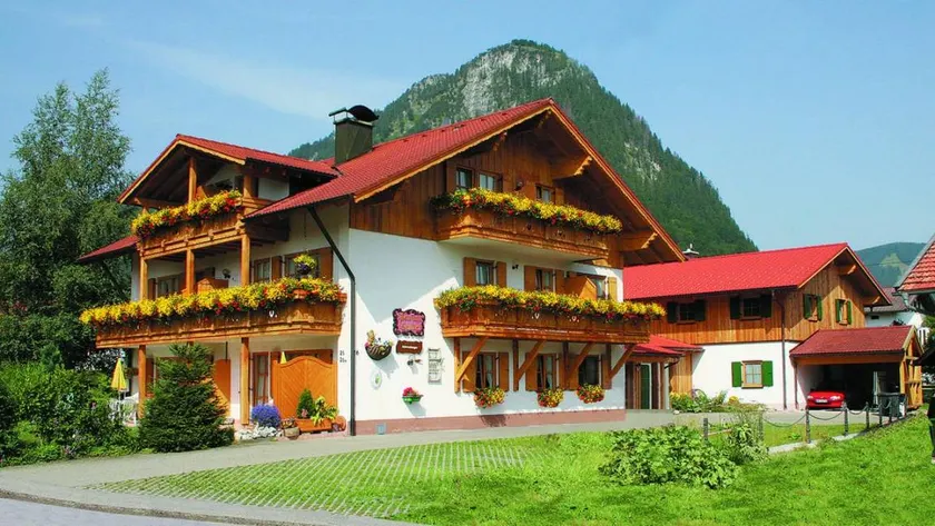 Flat with barbeque, sauna & garden | Mountain view - Image 1