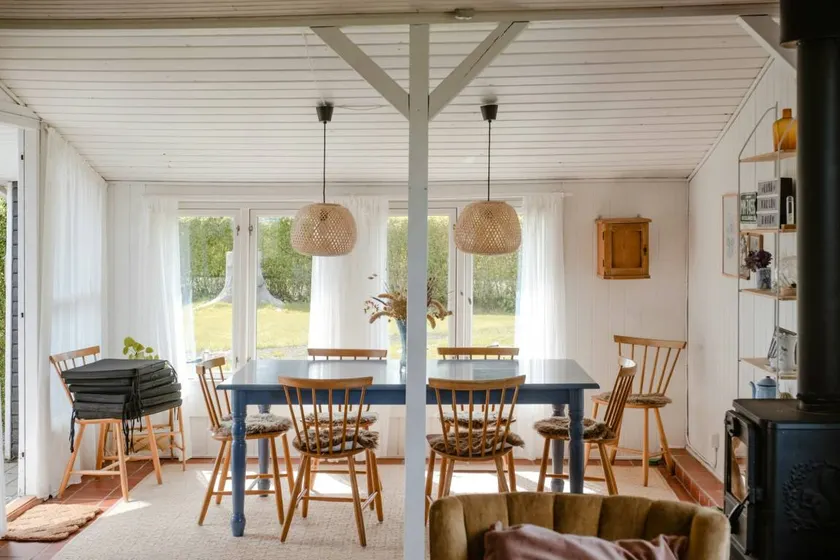 House with garden, barbeque & terrace - Image 1