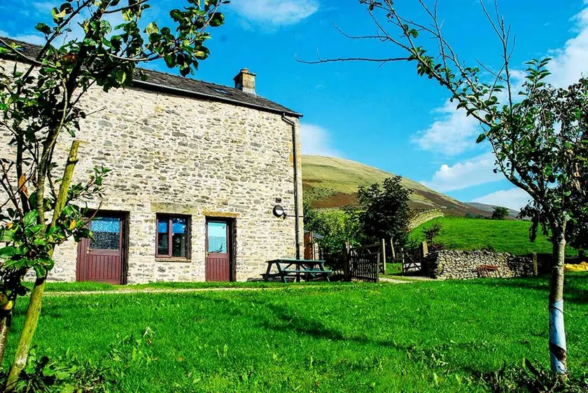 Beautiful Historic Holiday Rental for Large Groups near Kendal, England - Image 1