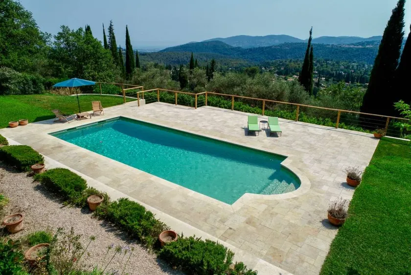 Villa avec piscine privée - Image 1
