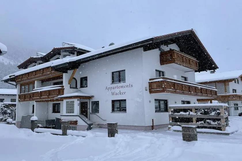 Beautiful house with garden & terrace | Close to the ski | Dogs allowed - Image 1