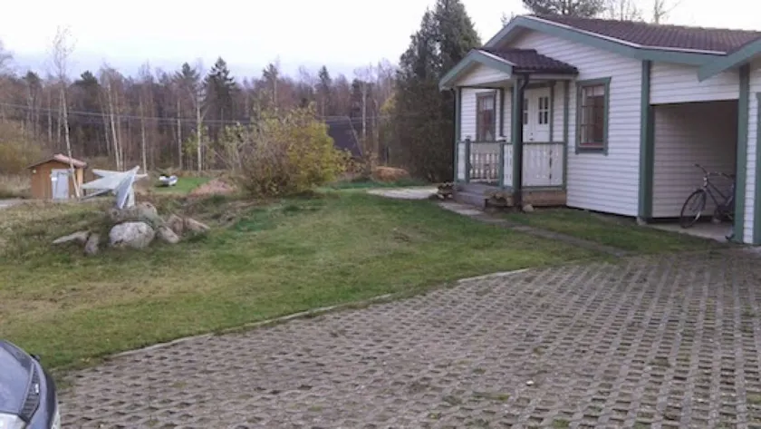 Holiday home with garden, terrace & BBQ - Image 1
