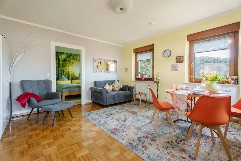 Holiday apartment with garden & terrace | Garden view - Image 1