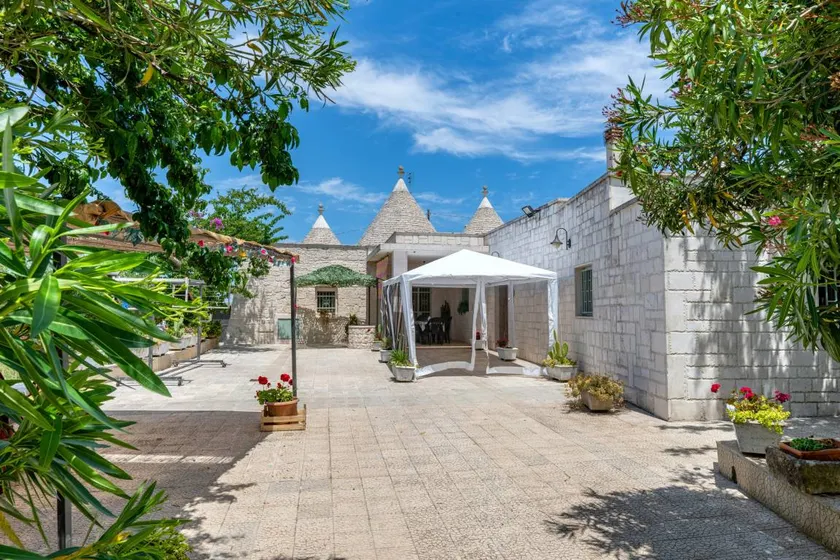 Charmant cottage adapté aux familles avec terrasse, barbecue et internet haut débit | Vue ville | Adapté au travail à distance - Image 1