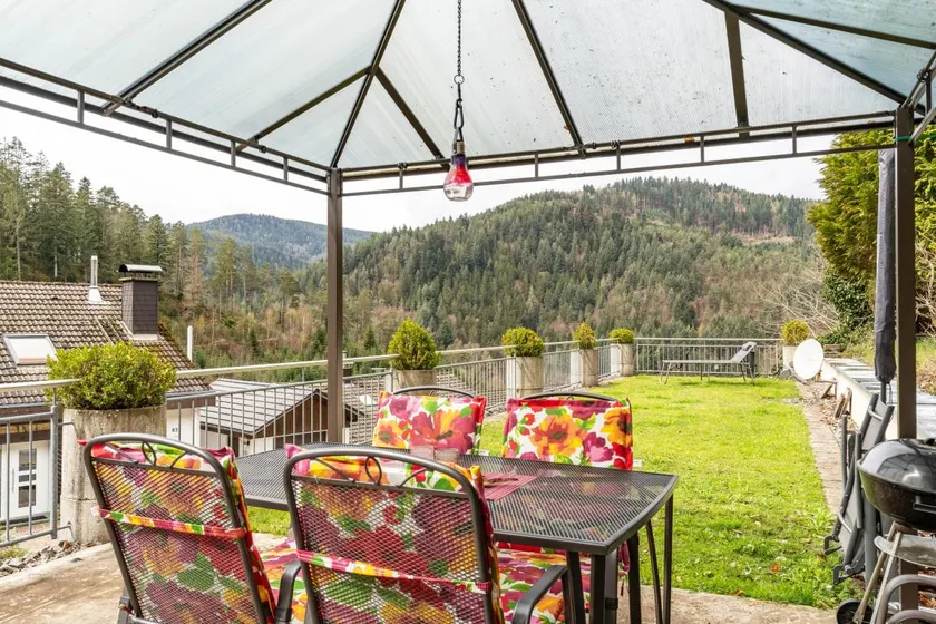 Family-oriented beautiful house with terrace & barbecue | Dogs allowed - Image 1