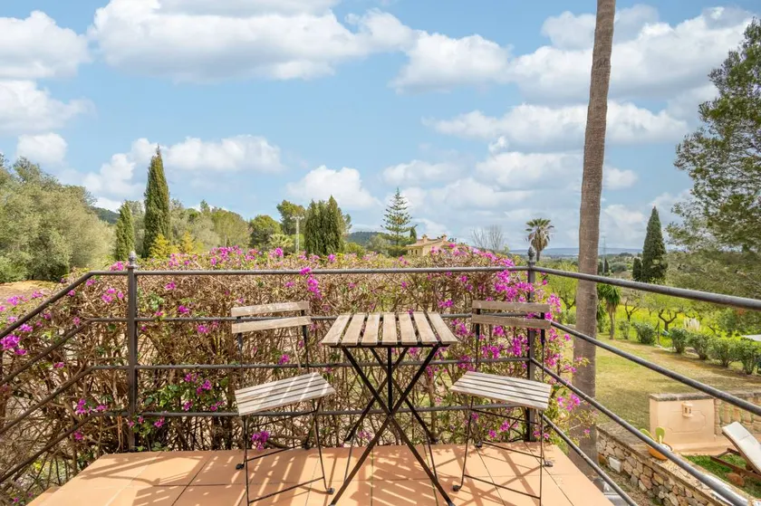 Apartment 'Vista Montaña' with Mountain View, Shared Pool and Wi-Fi - Image 1