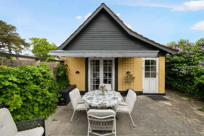 Cozy holiday home on Sydbornholm - Image 1