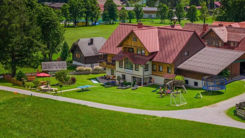 Apartment with garden & barbecue - Image 1