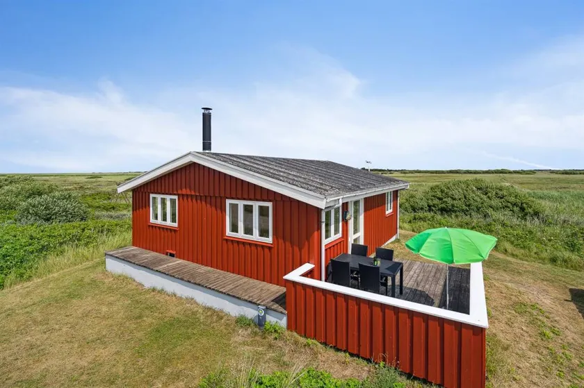 Family-oriented nice house with terrace - Image 1