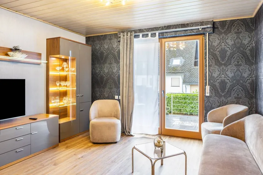 Holiday apartment with garden, barbecue & terrace | Garden view - Image 1