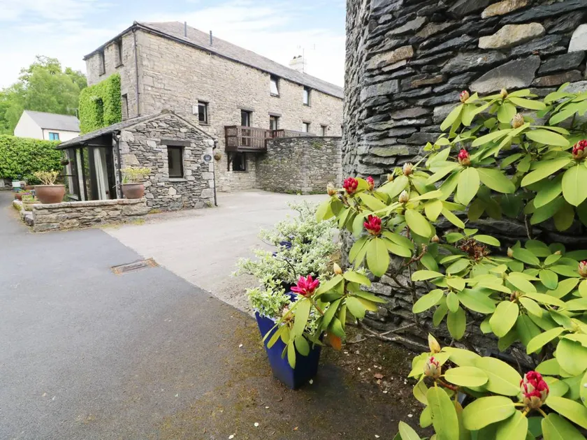 Fully equipped cottage with garden - Image 1