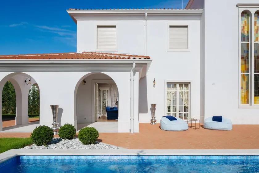 Villa mit Terrasse, Garten und privatem Pool - Image 1