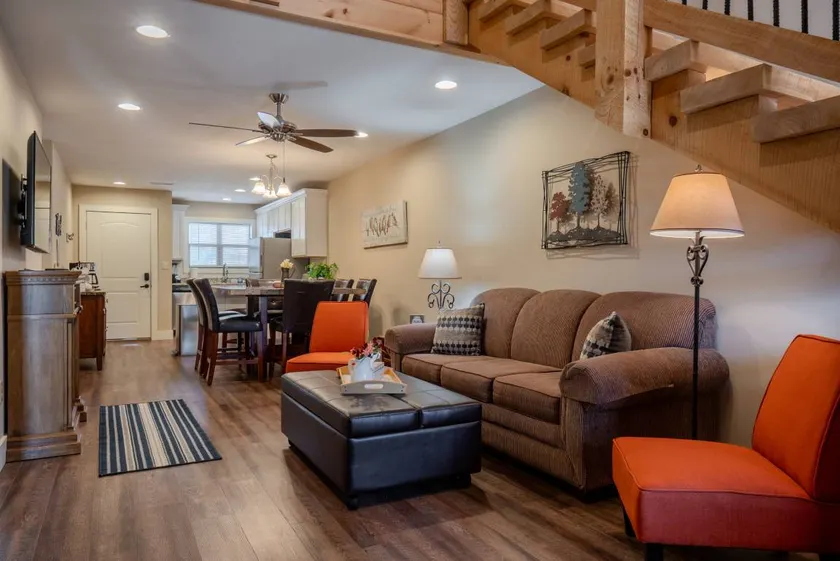 Family-friendly lovely house with terrace, pool & barbeque | Lake view - Image 1