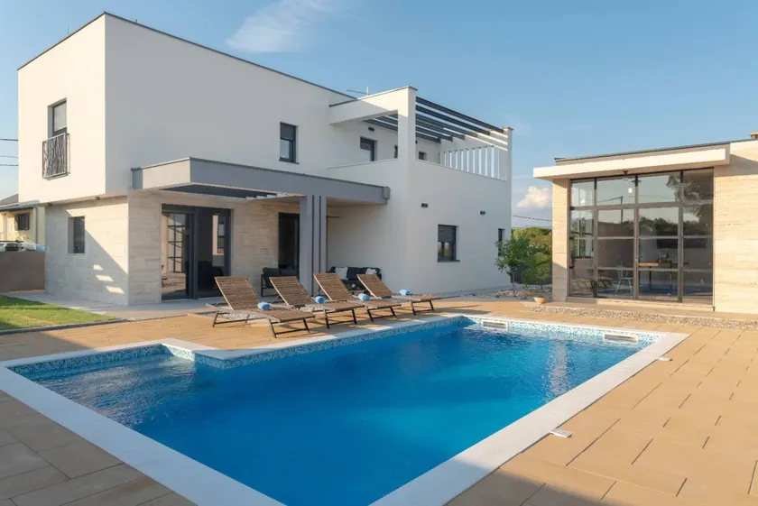 Villa mit Terrasse, privatem Pool und Grill - Image 1