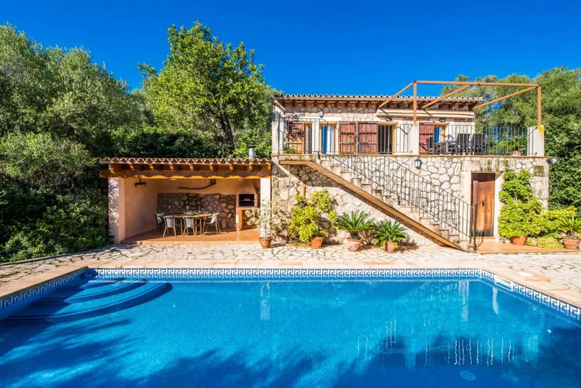 House with garden, private pool & jacuzzi - Image 1
