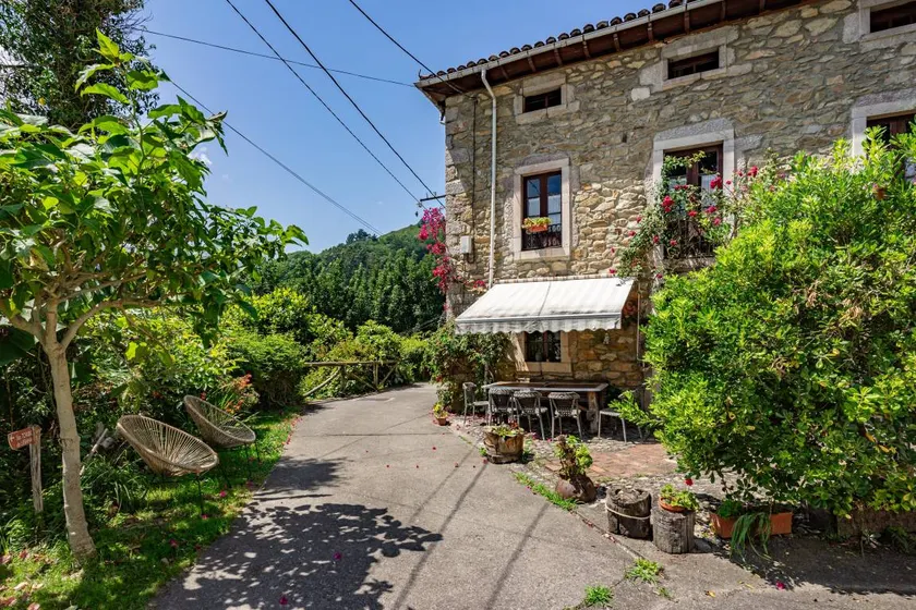 La Valleja – Nature, Space, and Relaxation in the Heart of Asturias - Image 1
