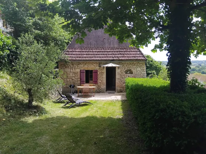 Gite with garden, barbeque & terrace | River view - Image 1