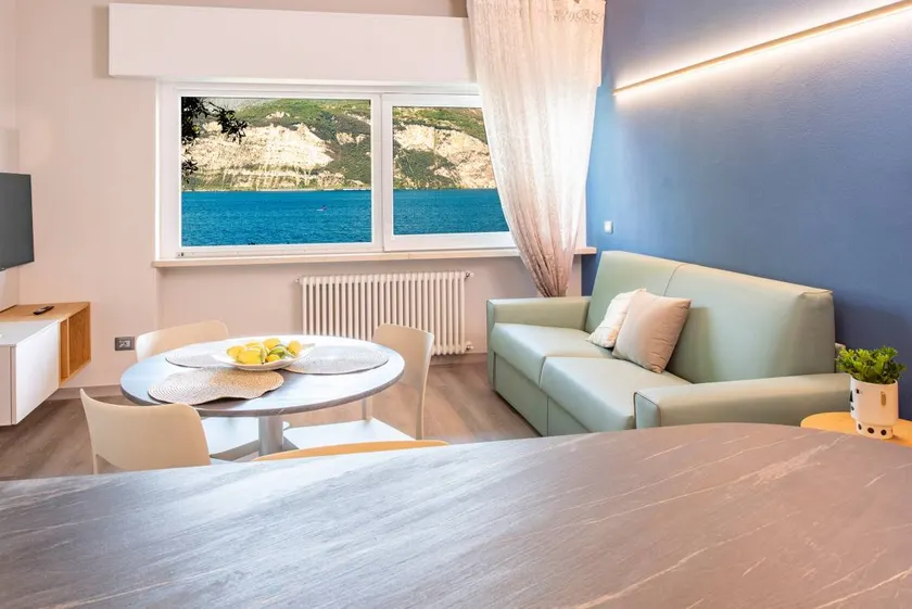 Flat with garden & terrace | Next to the beach | Pets allowed - Image 1