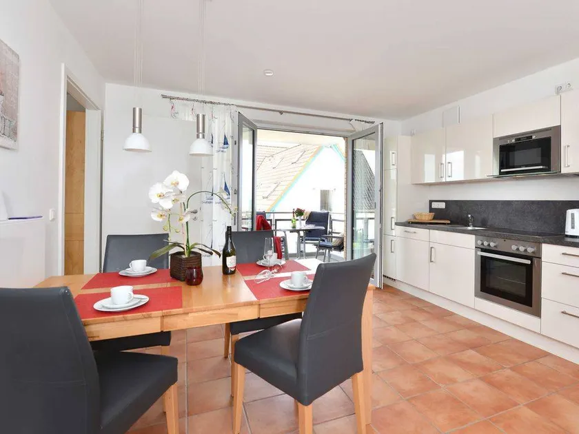 Family-friendly nice apartment | Sea view | Next to the beach - Image 1