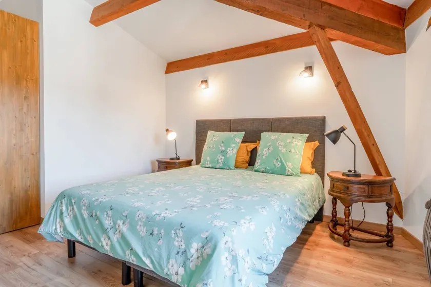 Bed and Breakfast 'Chambre Zen' with Wi-Fi and Air Conditioning - Image 1