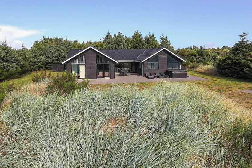 Voll ausgestattetes schönes Ferienhaus mit Sauna und Pool | Haustierfreundlich - Image 1