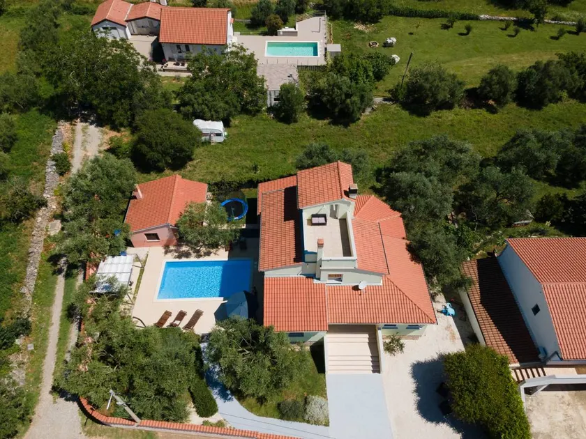Geräumige Villa mit Terrasse, Pool und Grill | Meerblick | Hunde erlaubt - Image 1