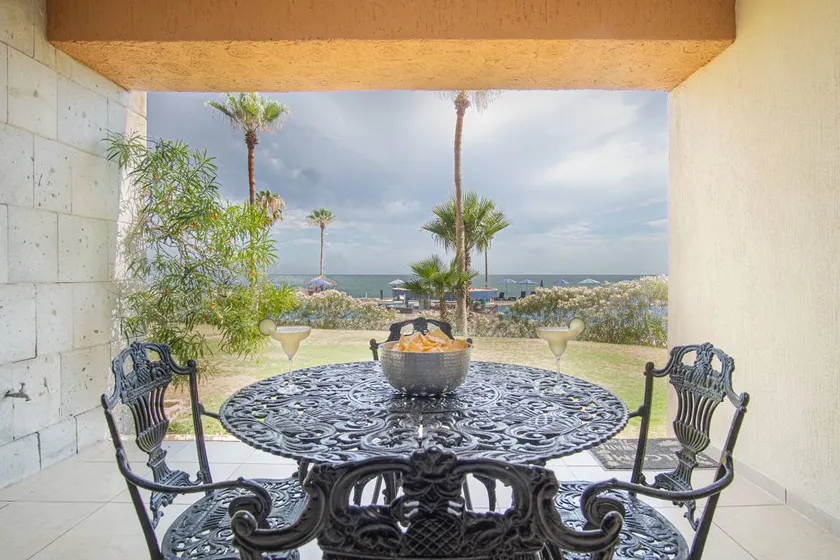 Sonoran Sun E-112 Dancing In The Sun Ground Floor Oceanfront Condo - Image 1