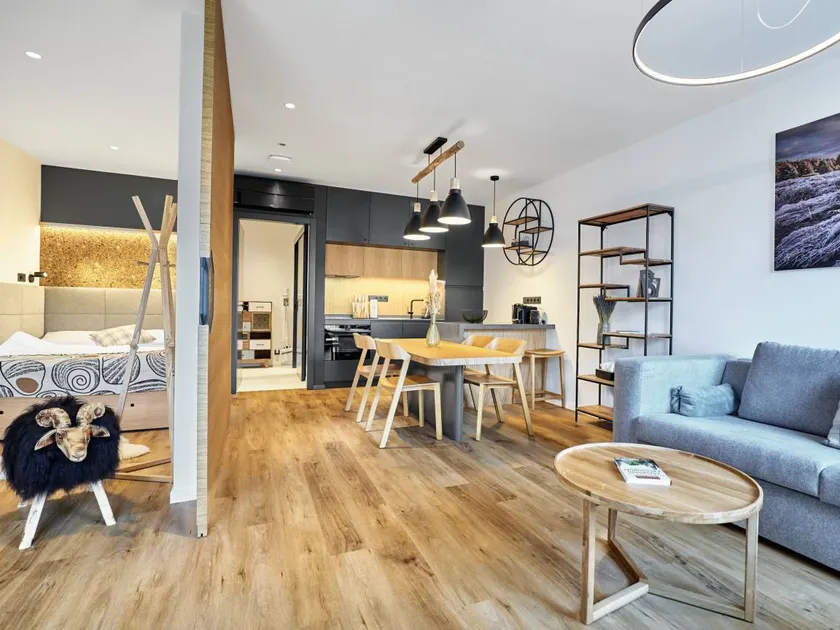 Flat with garden, sauna & terrace - Image 1