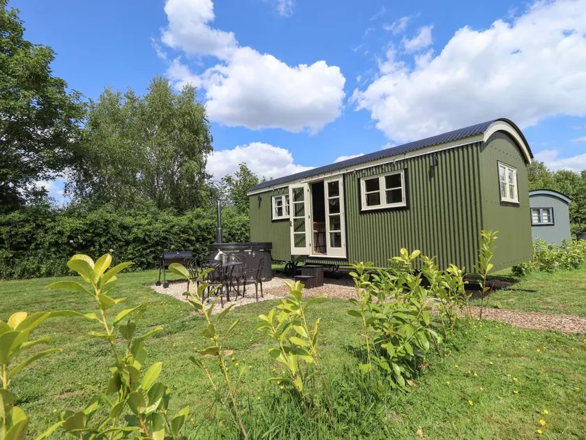 Cottage avec jacuzzi, barbecue et jardin - Image 1
