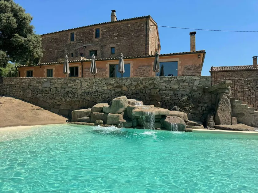 Century-old house with a stunning pool in Cardona - Image 1