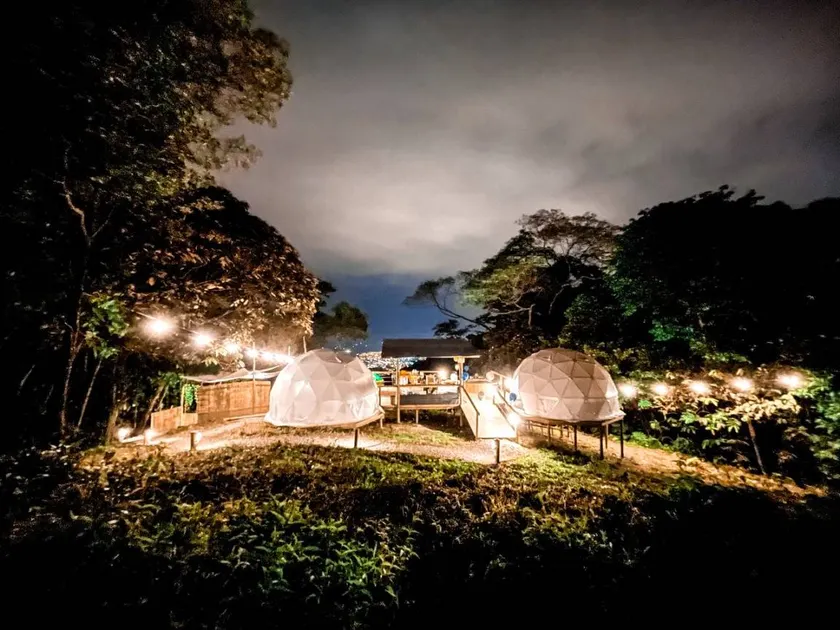 Large Dome Rental with Hot Tub, Perfect for Family or Group Glamping in Colombia - Image 1