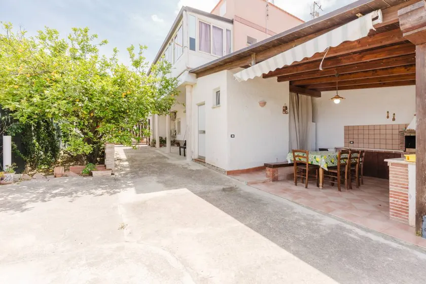 Maison de vacances avec barbecue, jardin et terrasse | Vue jardin - Image 1