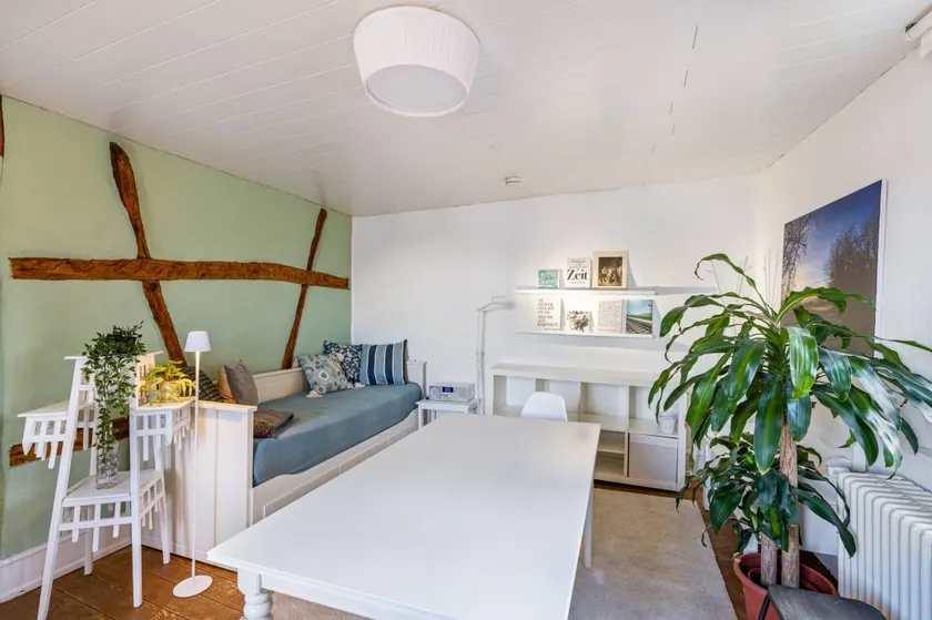 Grande casa totalmente attrezzata con terrazza e giardino | Vista sul giardino | Perfetta per il lavoro da remoto - Image 1