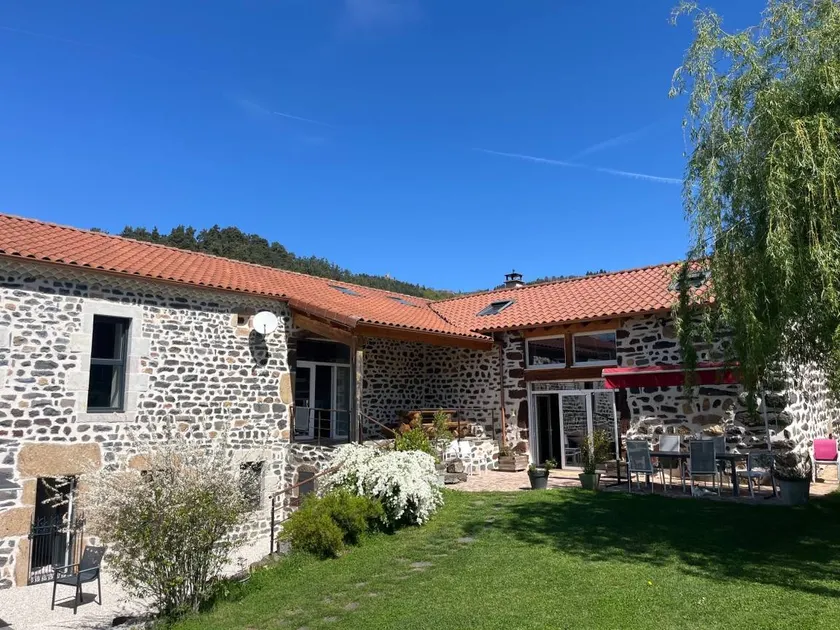 Cottage with garden, barbecue & terrace | Mountain view - Image 1