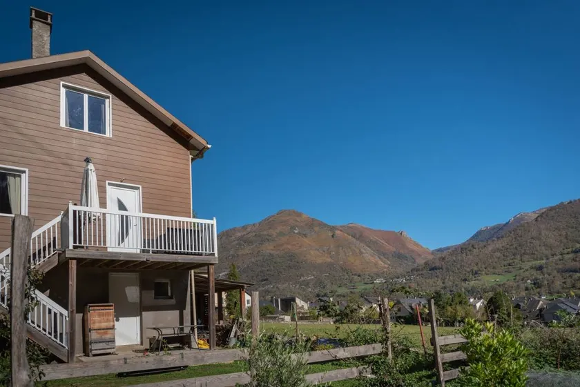 Casa vacacional apta para niños con terraza | Vistas al jardín - Image 1