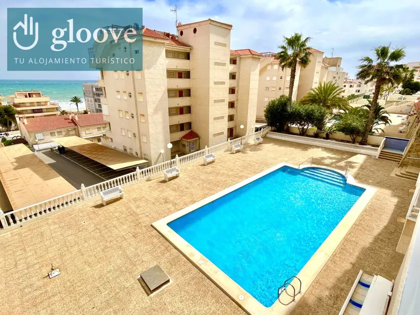 Holiday apartment with pool & terrace - Image 1