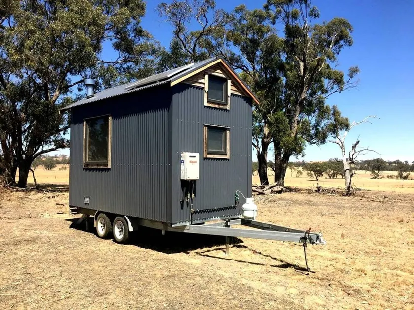 Rustic Tiny House Rental for a Weekend Getaway in Victoria - Image 1