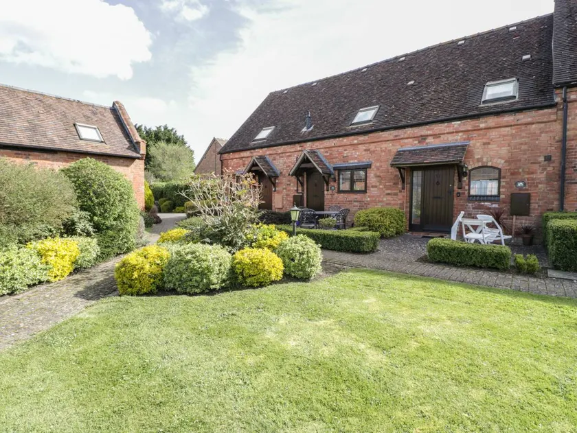 Family-friendly cottage with barbeque & garden - Image 1