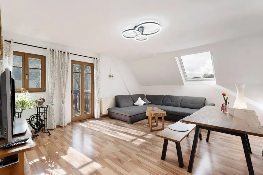 Flat with pool, garden & BBQ | Mountain view - Image 1