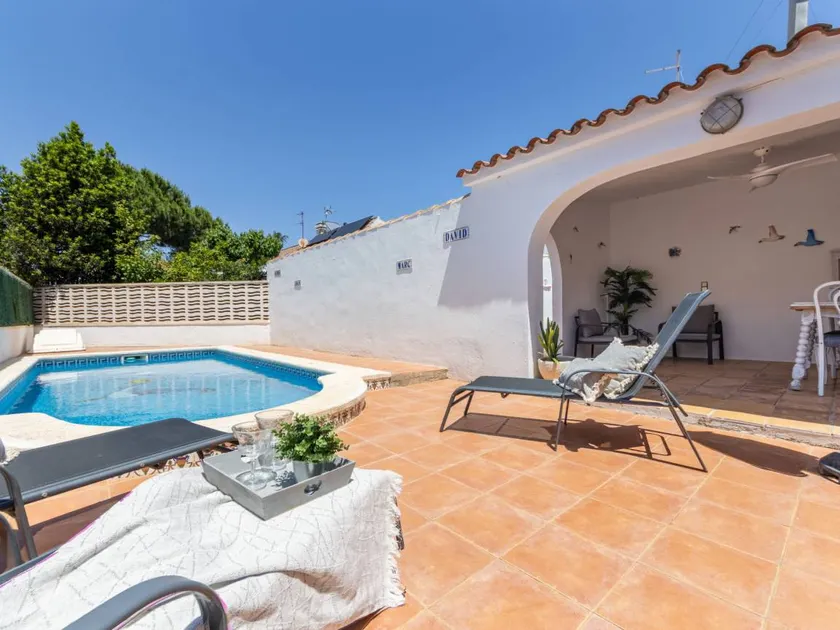 Familienorientiertes Ferienhaus mit Grill, privatem Pool und Garten | Perfekt für die Arbeit von Zuhause | Haustierfreundlich - Image 1