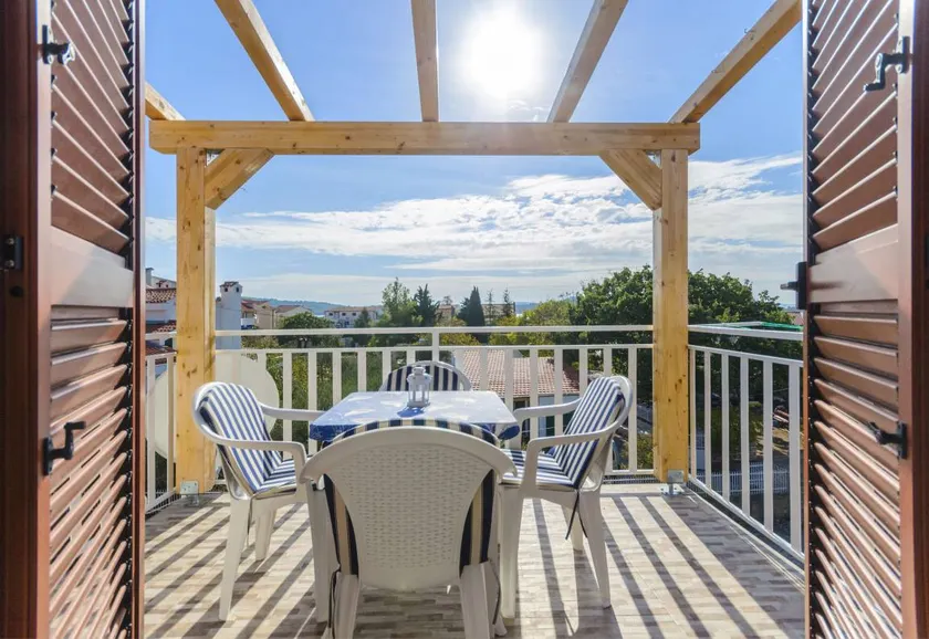 Holiday apartment with barbecue | Garden view - Image 1