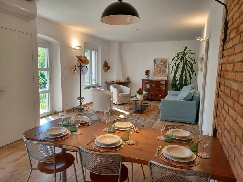 Villa with BBQ & garden - Image 1