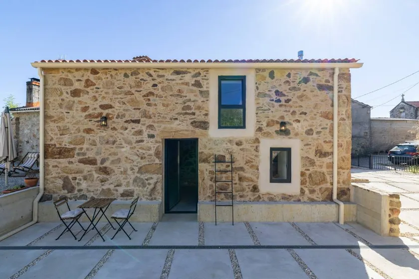 Maison avec jardin, terrasse et barbecue | Vue montagne - Image 1
