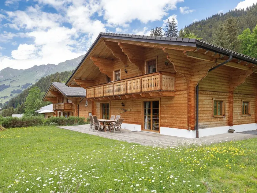 Fully equipped beautiful holiday home with terrace & garden | Mountain view - Image 1