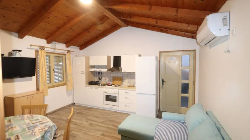 Apartment with barbecue & terrace | Sea view - Image 1