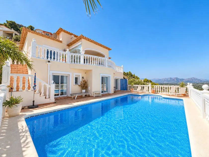 Villa mit privatem Pool, Garten und Grill - Image 1