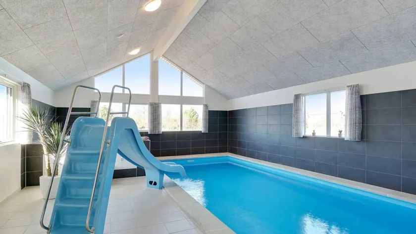 Child-friendly house with terrace, sauna & private pool | Dogs allowed - Image 1