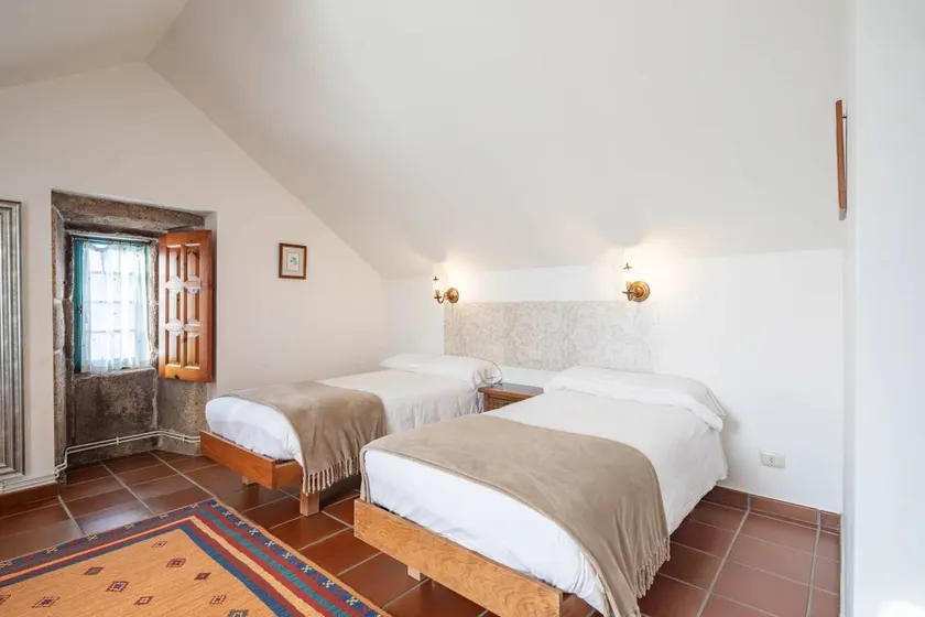 Bed & breakfast adatto alle famiglie con piscina, barbecue e giardino | Vista sulla montagna | Ammette cani - Image 1