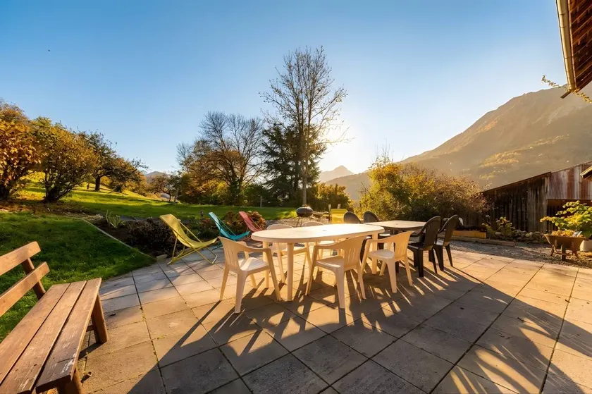 Gîte 'La Sambuy' with Mountain View and Garden - Image 1