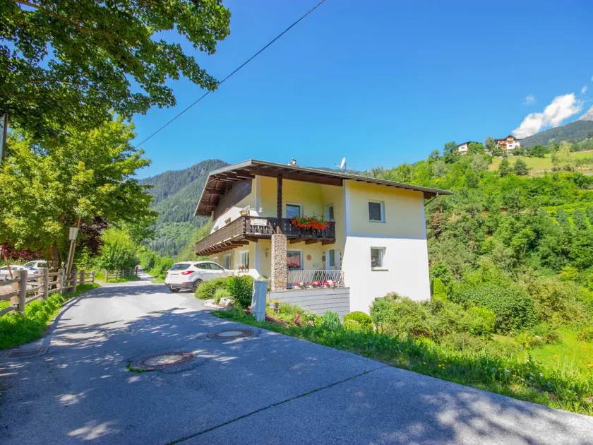 Holiday apartment with terrace, garden & sauna | Nature view | Pet-friendly - Image 1